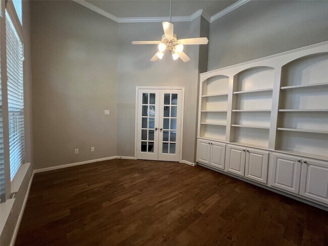 Photo - 23606 Rollinford Ln