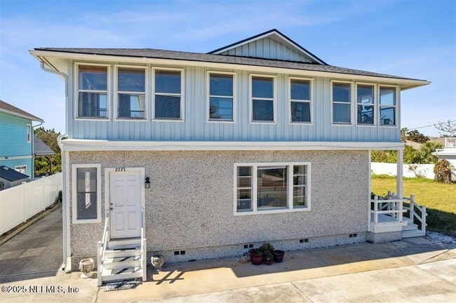 Building Photo - 2337 S Fletcher Ave