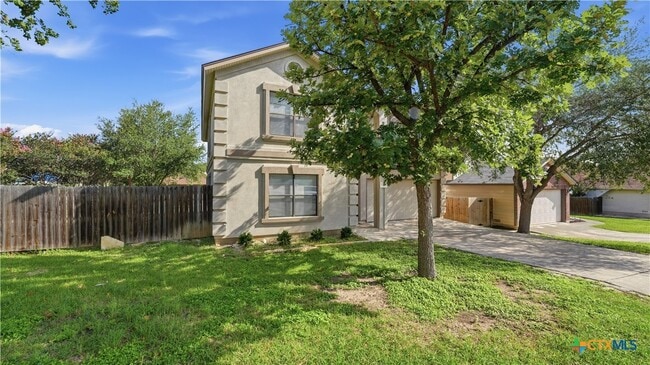 7338 Raintree Forest