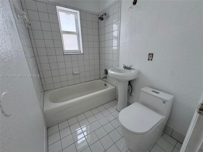 Photo - 8301 NW 5th Ave