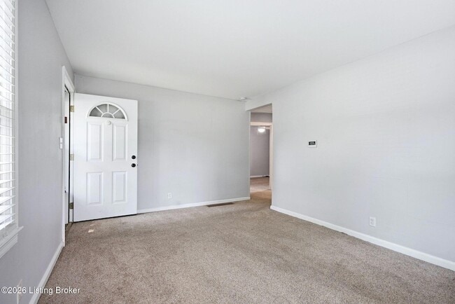 1047 Seelbach Ave