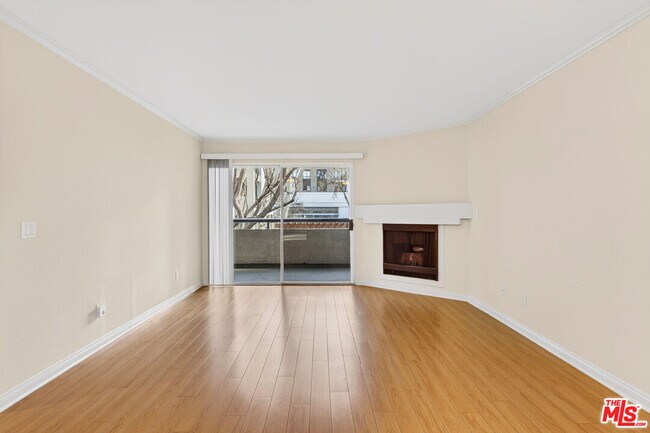 Photo - 21450 Burbank Blvd Unit 107