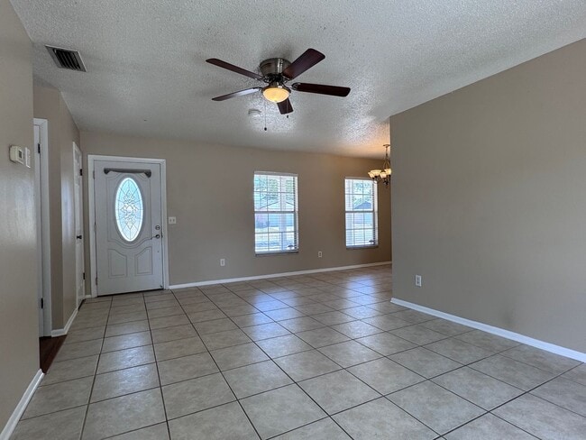 Photo - Charming 2BR/1BA Home in Casselberry