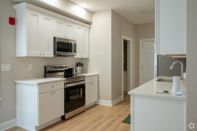 Building Photo - 3903 Winthrop Ave Rental