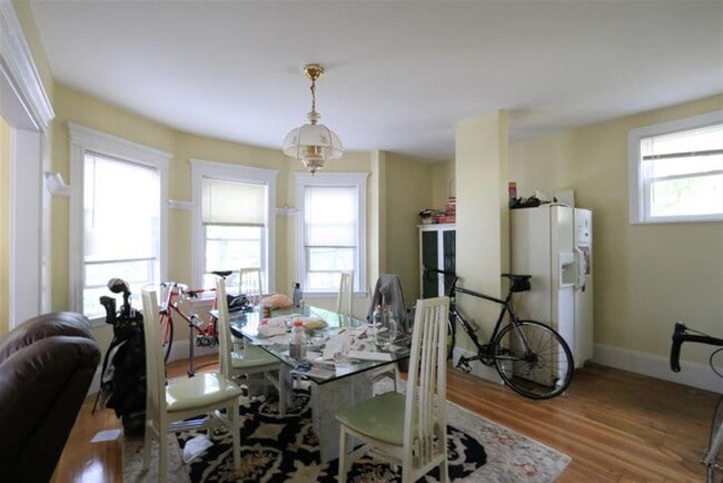Photo - 19 Park Ave Unit 2