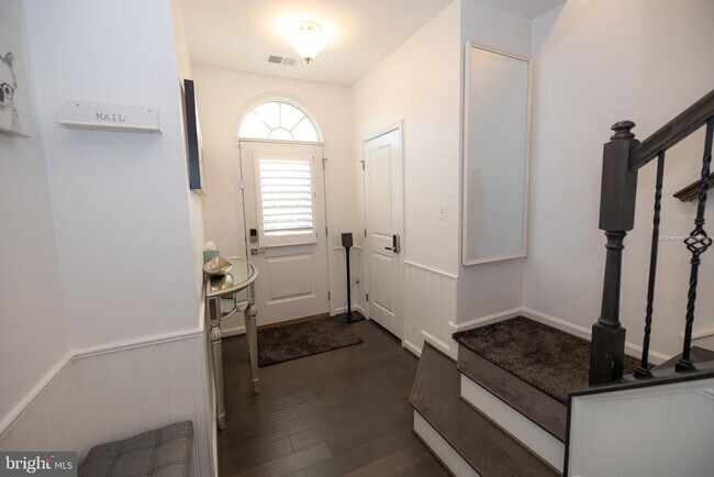 3620 Commodore Joshua Barney Dr NE