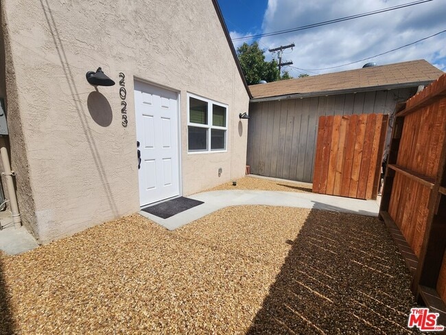 Photo - 2025 Addison Way Unidad 2023