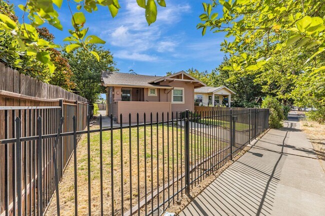 Photo - 3541 Stockton Blvd