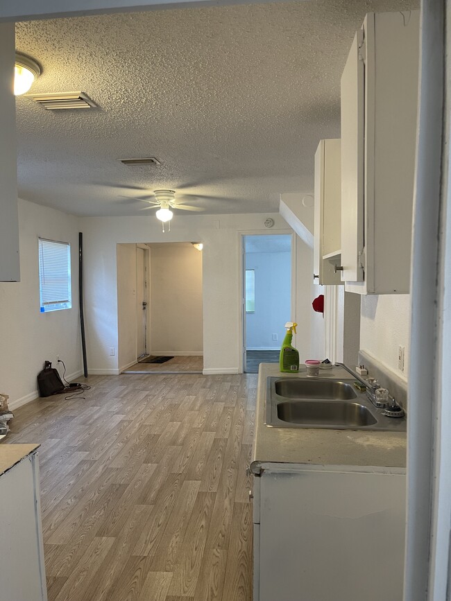 Photo - 8722 N Brooks St Casa