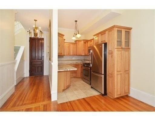 Photo - 181 Beacon St Unidad 7