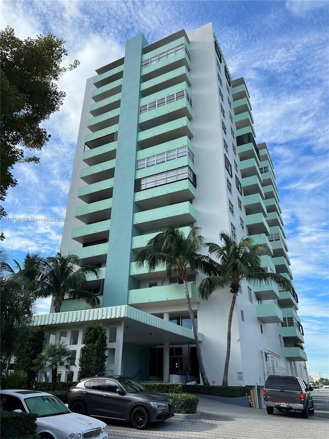 Building Photo - 5 Island Ave Unit 14F Rental