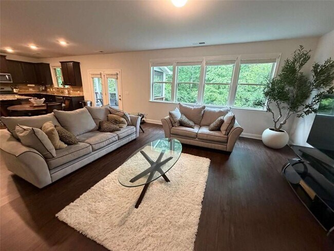 Photo - 1510 Kaden Ln