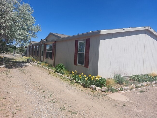 4 Bedroom, 2 Bathroom Home in Moriarty, NM - 4 Bedroom, 2 Bathroom Home in Moriarty, NM