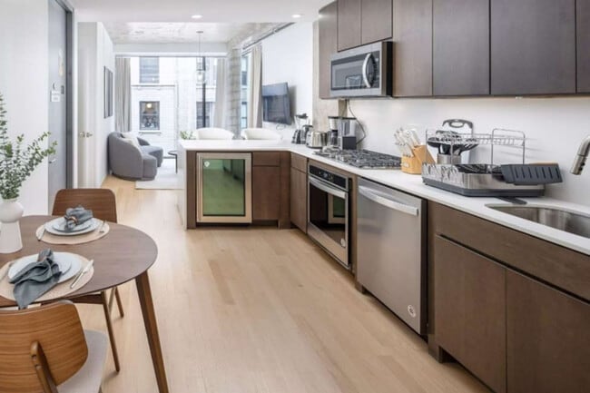 Photo - 132 W 26th St Unit SI ID1541854P