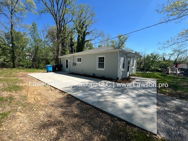 Photo - Beautiful, 2 Bedroom, 1 Bath, Completely R...