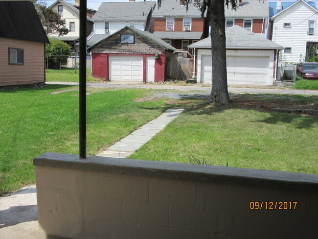 Photo - 3008 Broad Ave Unidad 2