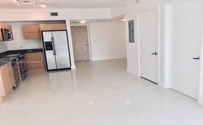 Photo - 350 S Miami Ave Unidad 1610