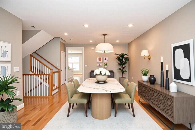 Photo - 2305 Main Line Blvd