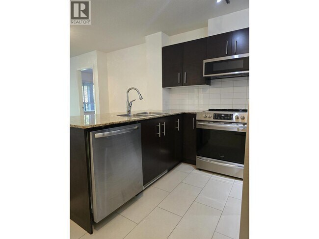 11667 Haney Byp Unit 406