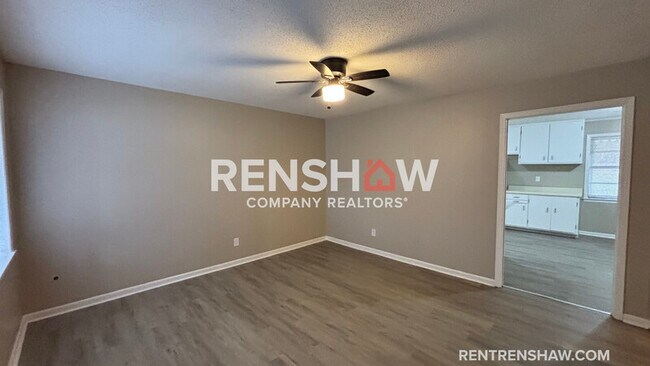 Photo - 3919 Dante Ave