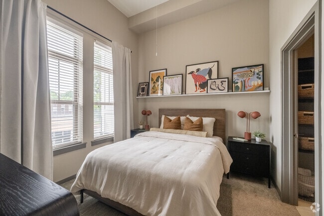 1HAB, 1BA - A5 - 705SF - Dormitorio - Eastside Heights