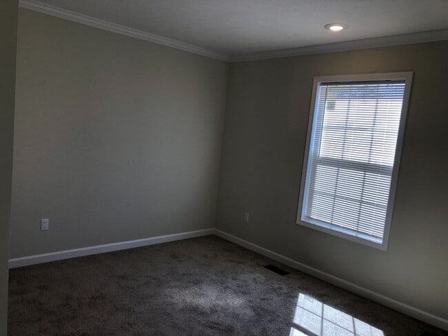 Photo - 1316 Cora Ln