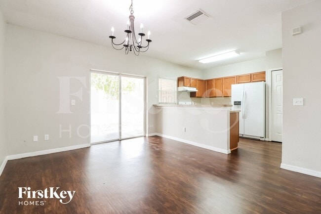 Photo - 1251 Charlesworth Dr
