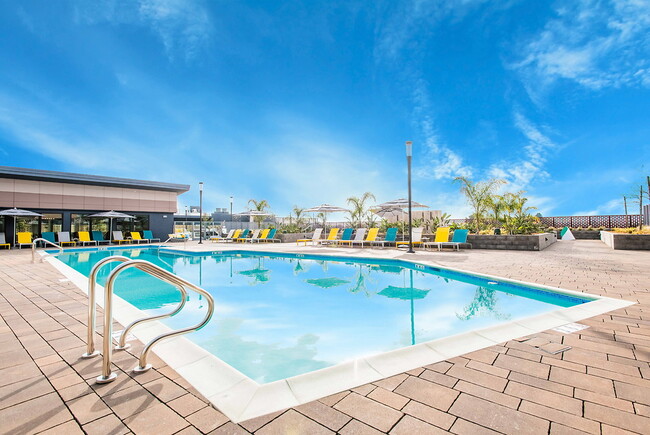 Building Photo - Mylo Santa Clara Rental