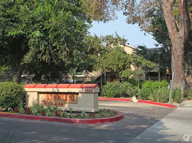 Photo - Ashwood Village