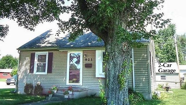 Photo - 921 Booth Ave