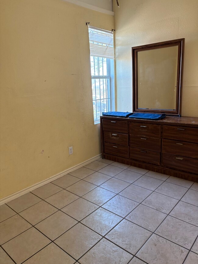 Photo - 134 Roberts St Unit 201