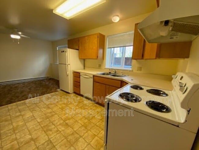 Photo - 509 E Curtis St Unit Apt. 102