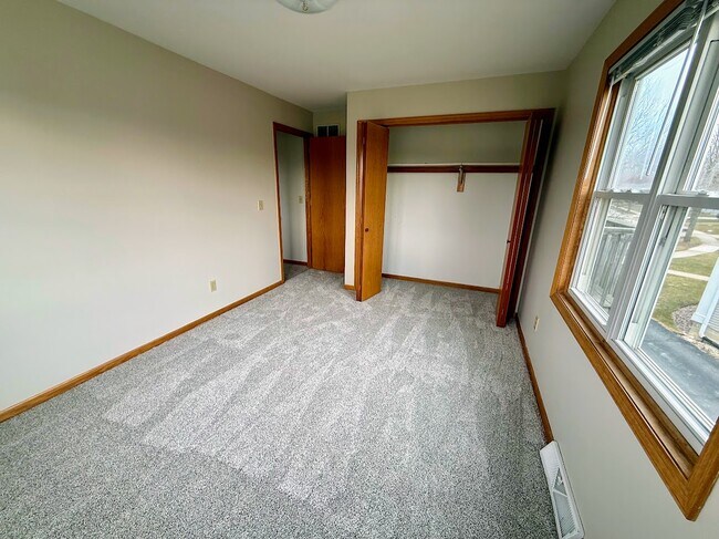 Photo - 2042 Cliff Alex Ct S Unidad 3