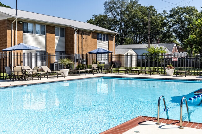 Pool - Andover Apartments