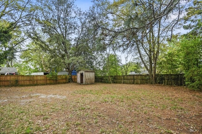 Photo - 4461 Jenwood St