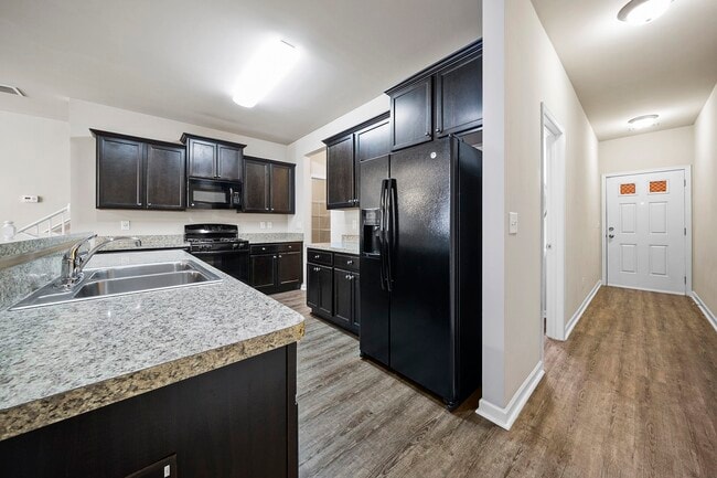 Photo - 232 Bobbie Way