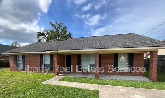 Building Photo - 1635 Latham Ct