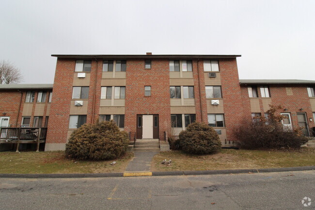 Building Photo - 157 School St Unit f Rental