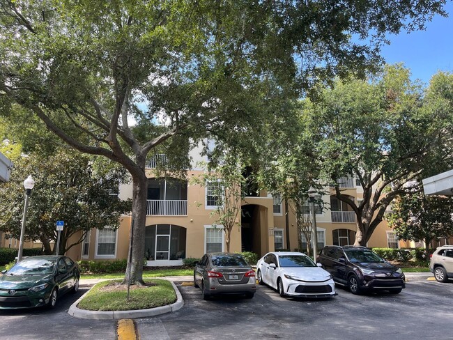 Building Photo - 6166 Stevenson Dr Unit 102