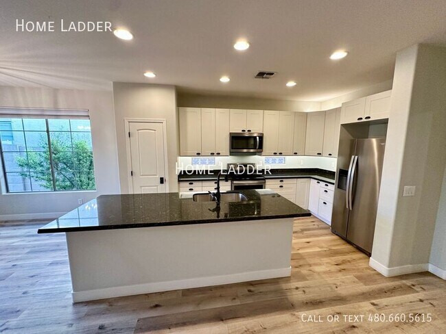 Photo - 3064 E Palmdale Ln