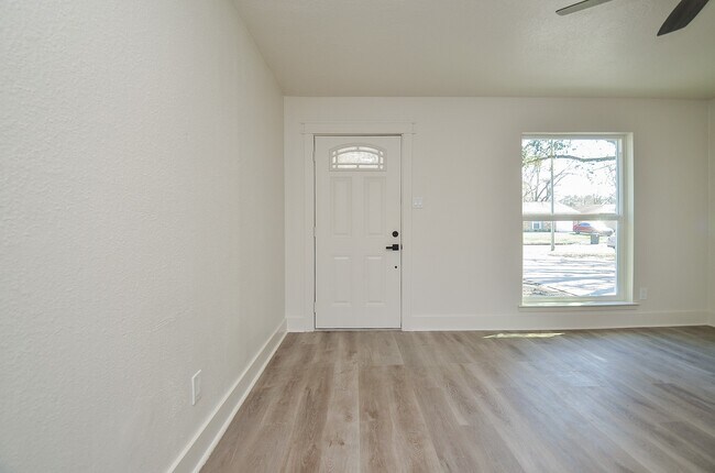 Photo - 4434 McCleester Dr