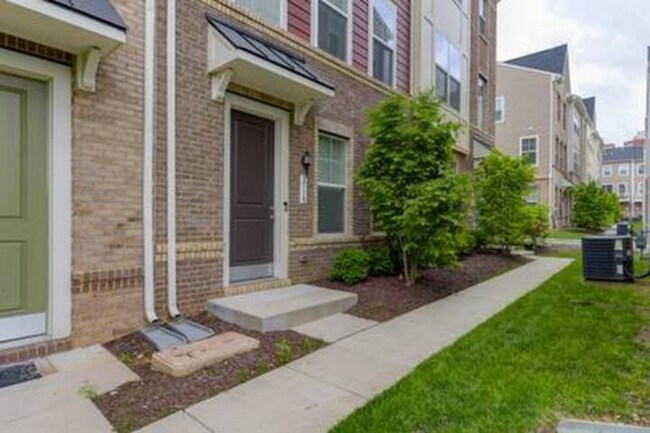 Photo - 3716 Foote St NE