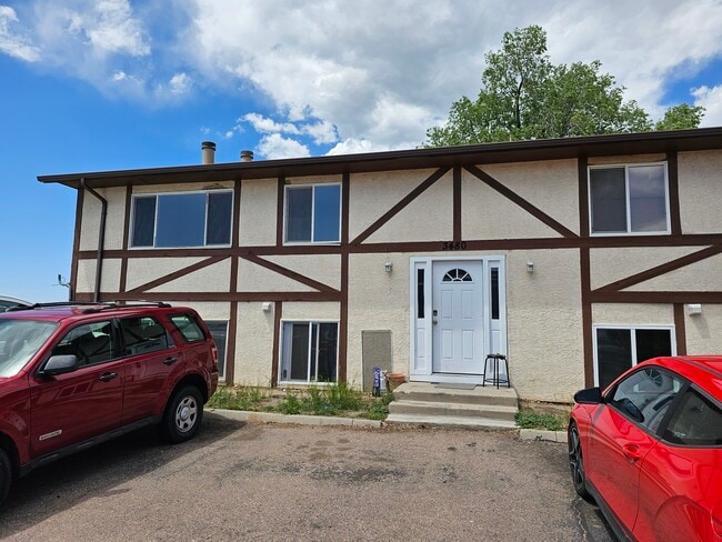 Building Photo - 3480 Cochran Dr Unit A