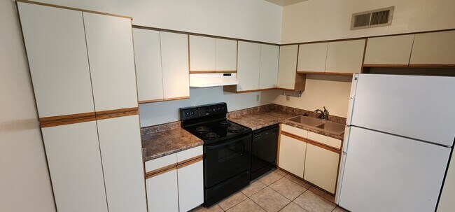 Photo - 1041 N Mesa Dr Unit 424 E Frost Cir