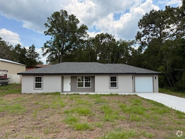 Building Photo - 501 Oak St Rental