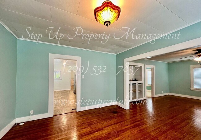 Photo - Cozy Downtown 2 Bedroom Bungalow in the Heart of Sonora!