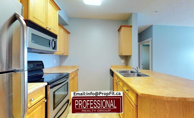 Building Photo - 16807-16100 100 Ave NW