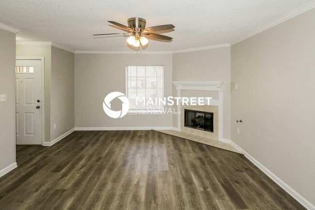 Photo - 3 Bedroom Pet-Friendly Home in Horn Lake, MS with Main Street Renewal