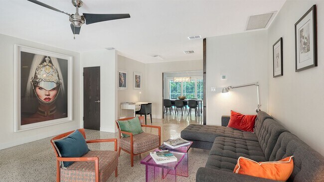 Photo - Museum's Area Home