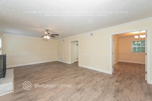 Photo - 612 Brighton Dr NW